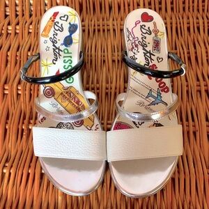 Brighton Chic Sandals